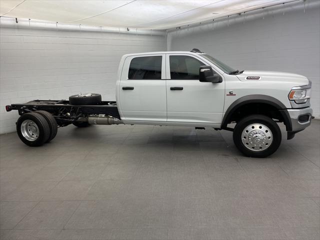 2024 RAM Ram 5500 Chassis Cab RAM 5500 TRADESMAN CHASSIS CREW CAB 4X4 84 CA