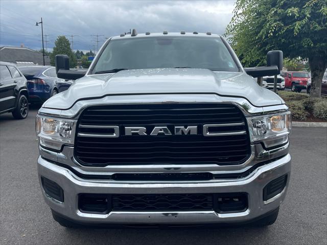 2020 RAM 3500 Big Horn Crew Cab 4x4 8 Box