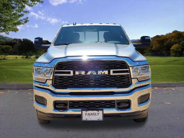 2024 RAM Ram 3500 RAM 3500 TRADESMAN CREW CAB 4X4 8 BOX