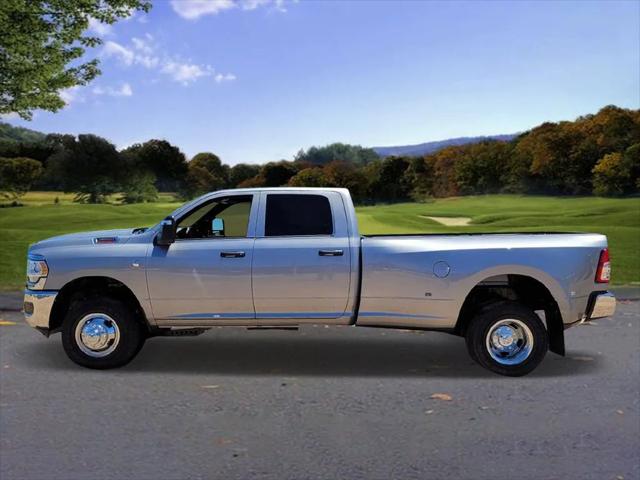 2024 RAM Ram 3500 RAM 3500 TRADESMAN CREW CAB 4X4 8 BOX