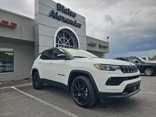 2024 Jeep Compass COMPASS LATITUDE 4X4