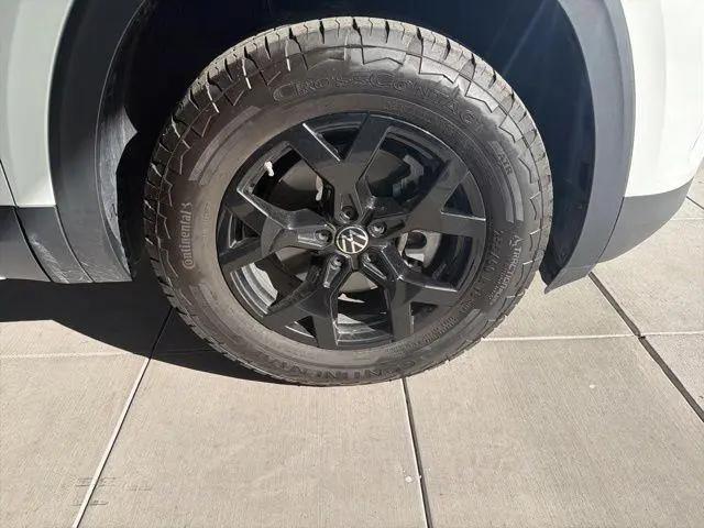 2024 Volkswagen Atlas 2.0T Peak Edition SE w/Technology