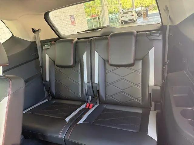 2024 Volkswagen Atlas 2.0T Peak Edition SE w/Technology