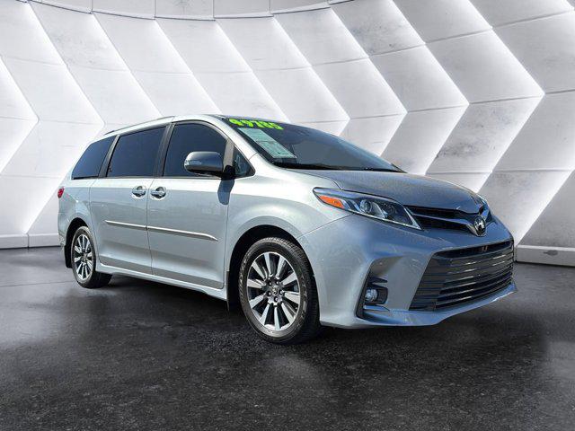 2020 Toyota Sienna Limited for sale in Mesa, AZ
