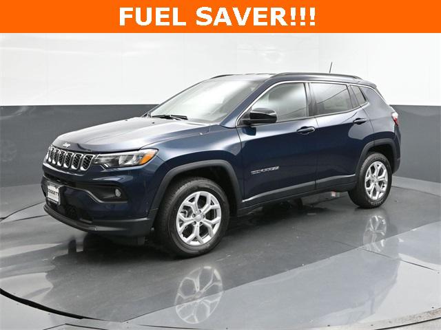 2024 Jeep Compass COMPASS LATITUDE 4X4