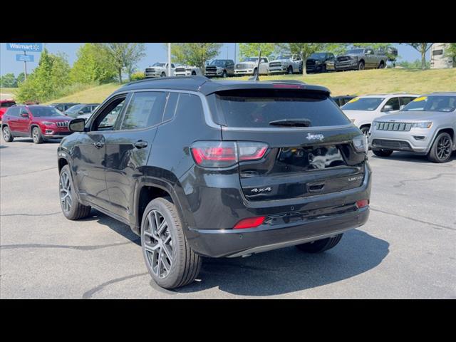 2024 Jeep Compass COMPASS LIMITED 4X4