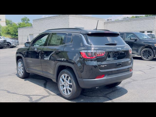 2024 Jeep Compass COMPASS LIMITED 4X4