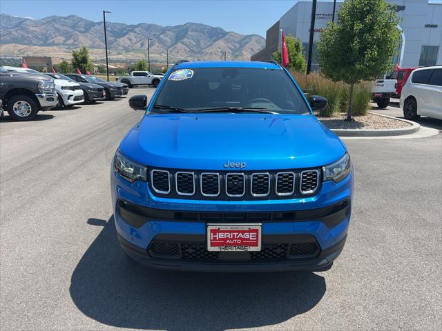 2024 Jeep Compass COMPASS LATITUDE LUX 4X4