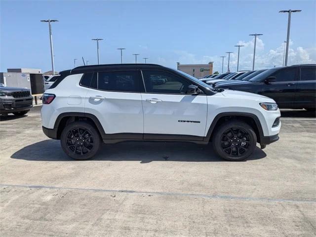 2024 Jeep Compass COMPASS LATITUDE 4X4