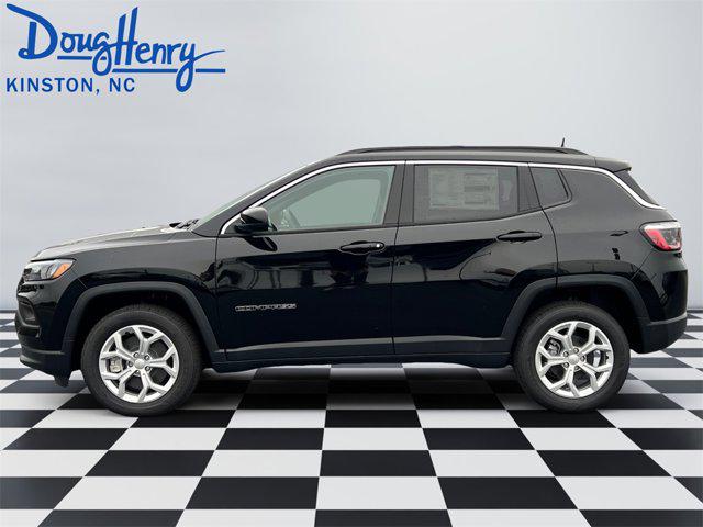 2024 Jeep Compass COMPASS LATITUDE 4X4