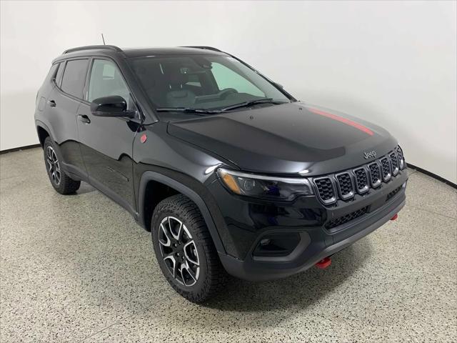 2024 Jeep Compass COMPASS TRAILHAWK 4X4