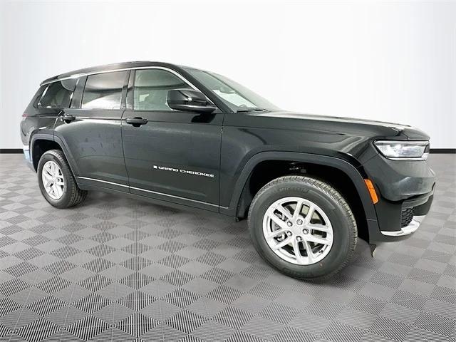 2024 Jeep Grand Cherokee GRAND CHEROKEE L LAREDO X 4X4