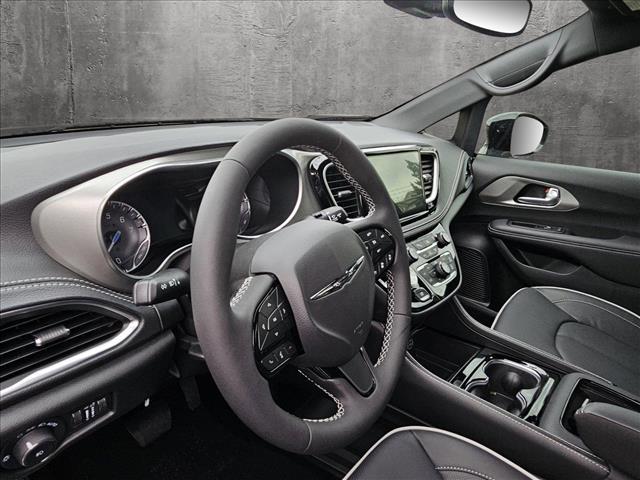 2024 Chrysler Pacifica PACIFICA LIMITED