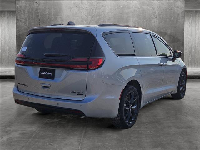 2024 Chrysler Pacifica PACIFICA LIMITED AWD