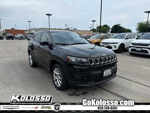 2024 Jeep Compass COMPASS LATITUDE LUX 4X4