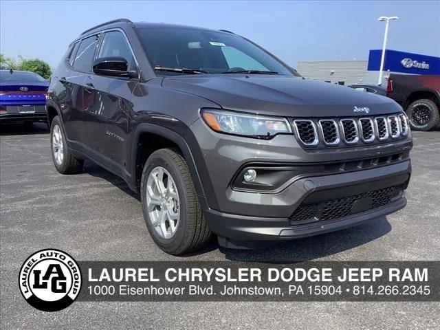 2024 Jeep Compass COMPASS LATITUDE 4X4