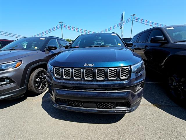 2024 Jeep Compass COMPASS LATITUDE 4X4