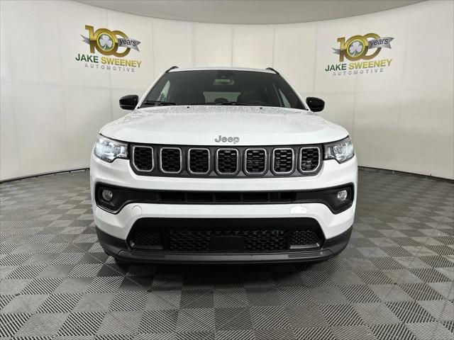 2024 Jeep Compass COMPASS LATITUDE LUX 4X4