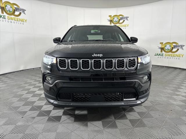 2024 Jeep Compass COMPASS LATITUDE LUX 4X4