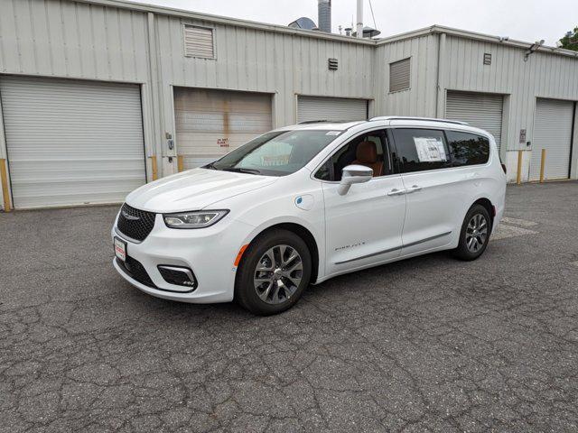 2024 Chrysler Pacifica Hybrid PACIFICA PLUG-IN HYBRID PINNACLE