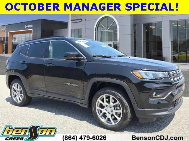 2024 Jeep Compass COMPASS LATITUDE LUX 4X4