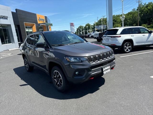 2024 Jeep Compass COMPASS TRAILHAWK 4X4