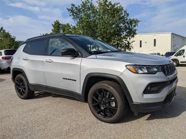 2024 Jeep Compass COMPASS LATITUDE 4X4