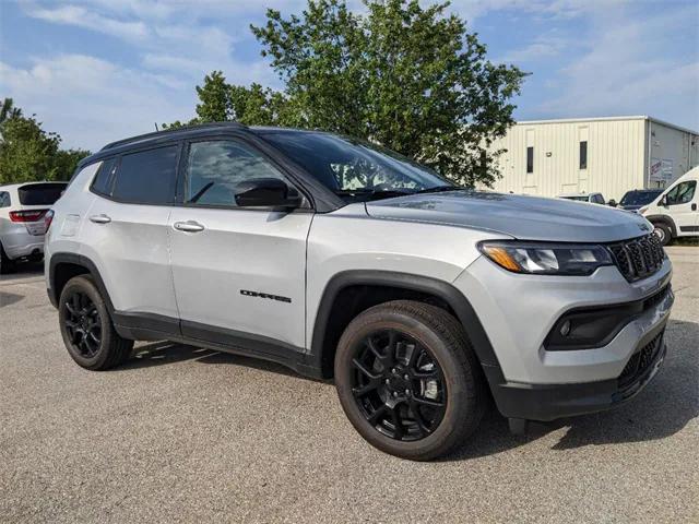 2024 Jeep Compass COMPASS LATITUDE 4X4