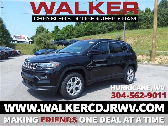 2024 Jeep Compass COMPASS LATITUDE 4X4