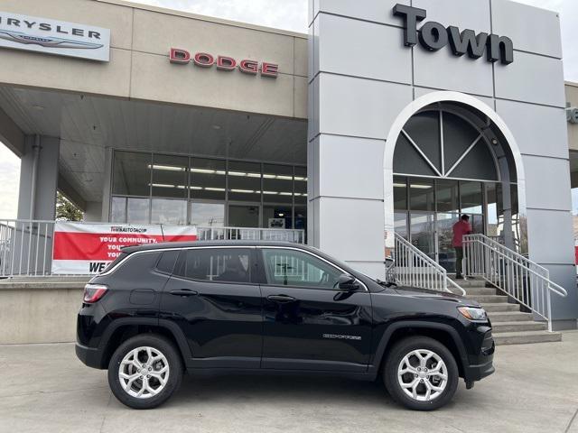 2024 Jeep Compass COMPASS SPORT 4X4