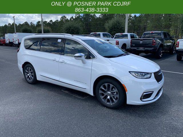 2024 Chrysler Pacifica Hybrid PACIFICA PLUG-IN HYBRID PINNACLE