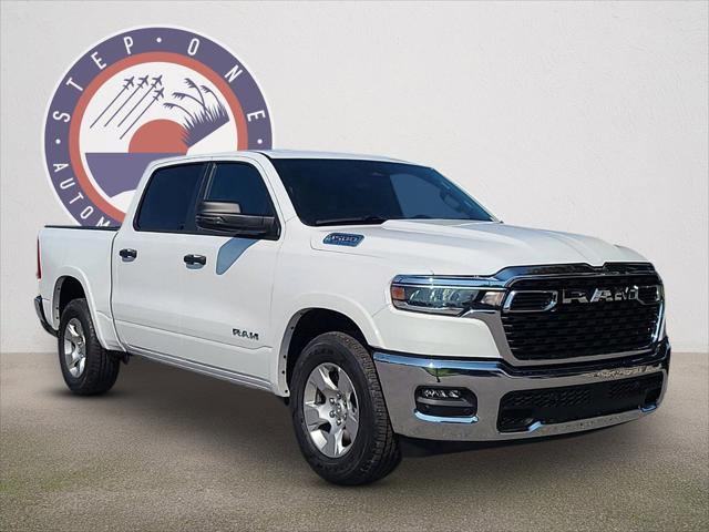 2025 RAM Ram 1500 RAM 1500 BIG HORN CREW CAB 4X2 57 BOX