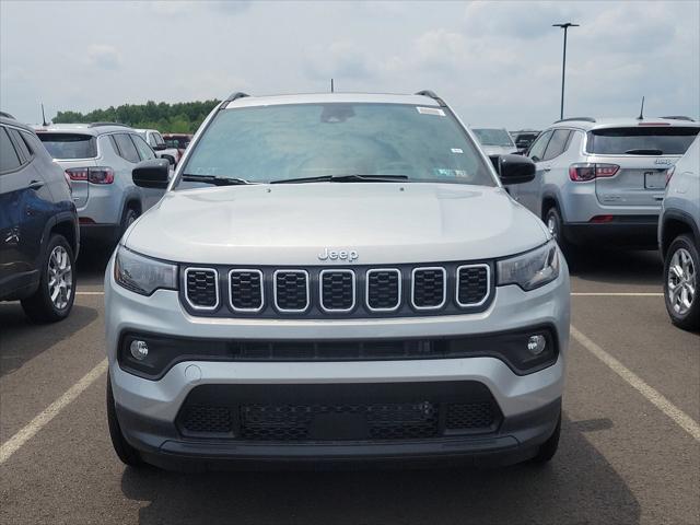 2024 Jeep Compass COMPASS LATITUDE LUX 4X4