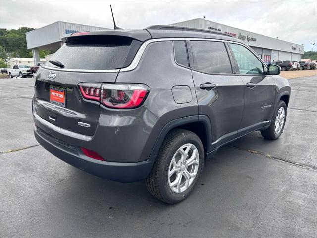 2024 Jeep Compass COMPASS LATITUDE LUX 4X4