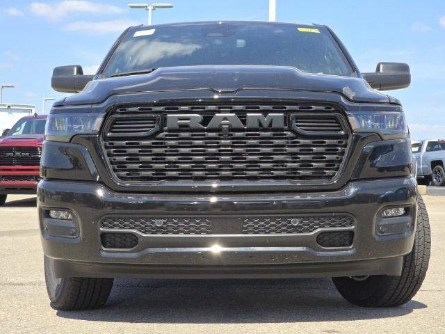 2025 RAM Ram 1500 RAM 1500 TRADESMAN CREW CAB 4X4 57 BOX