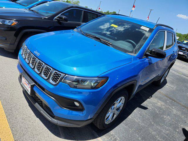 2024 Jeep Compass COMPASS LATITUDE 4X4