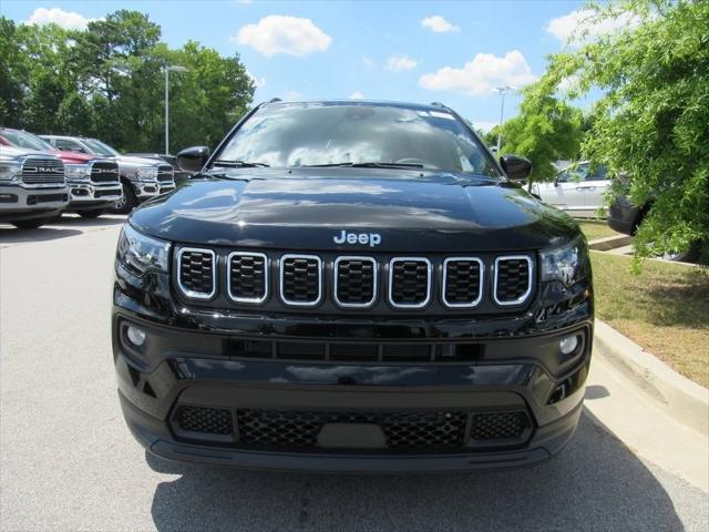 2024 Jeep Compass COMPASS LATITUDE 4X4