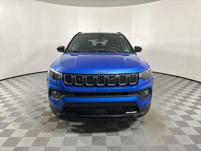 2024 Jeep Compass COMPASS LATITUDE 4X4