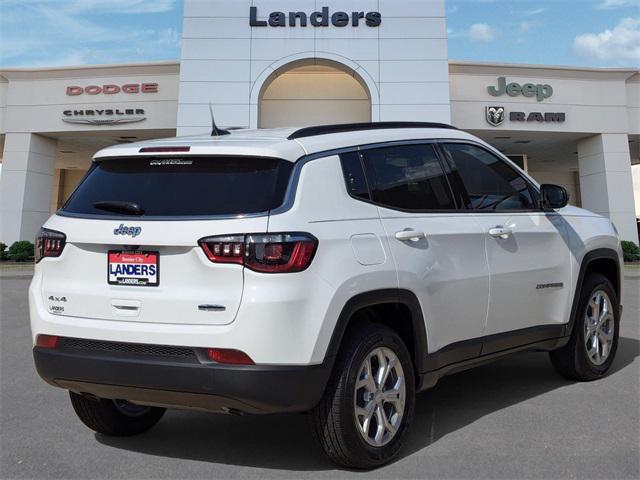 2024 Jeep Compass COMPASS LATITUDE 4X4