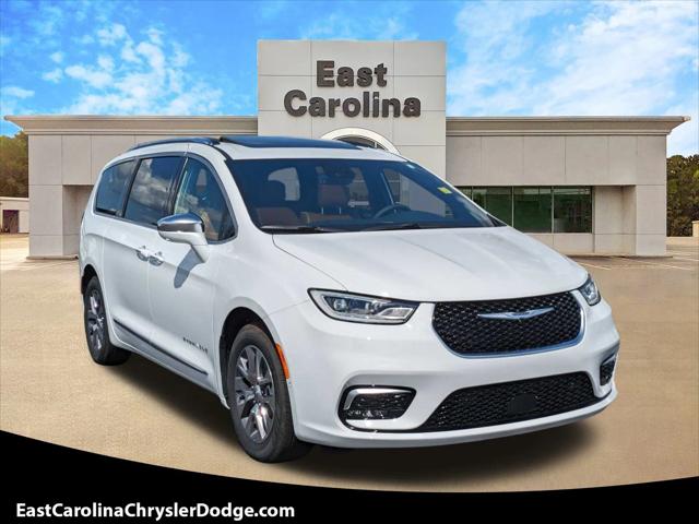 2024 Chrysler Pacifica Hybrid PACIFICA PLUG-IN HYBRID PINNACLE