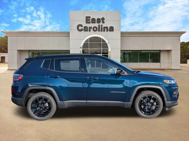 2024 Jeep Compass COMPASS LATITUDE 4X4