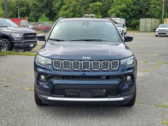 2024 Jeep Compass COMPASS LIMITED 4X4