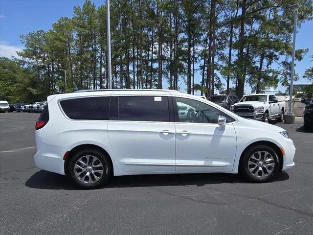 2024 Chrysler Pacifica Hybrid PACIFICA PLUG-IN HYBRID PINNACLE