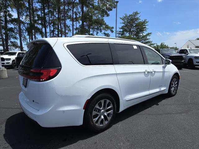 2024 Chrysler Pacifica Hybrid PACIFICA PLUG-IN HYBRID PINNACLE