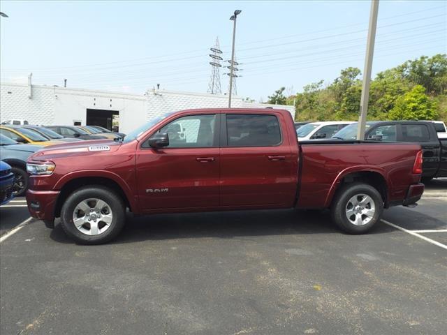 2025 RAM Ram 1500 RAM 1500 BIG HORN CREW CAB 4X4 64 BOX