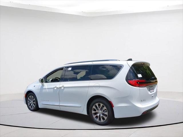 2024 Chrysler Pacifica Hybrid PACIFICA PLUG-IN HYBRID PINNACLE