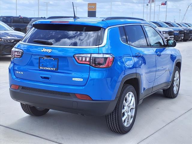 2024 Jeep Compass COMPASS LATITUDE LUX 4X4