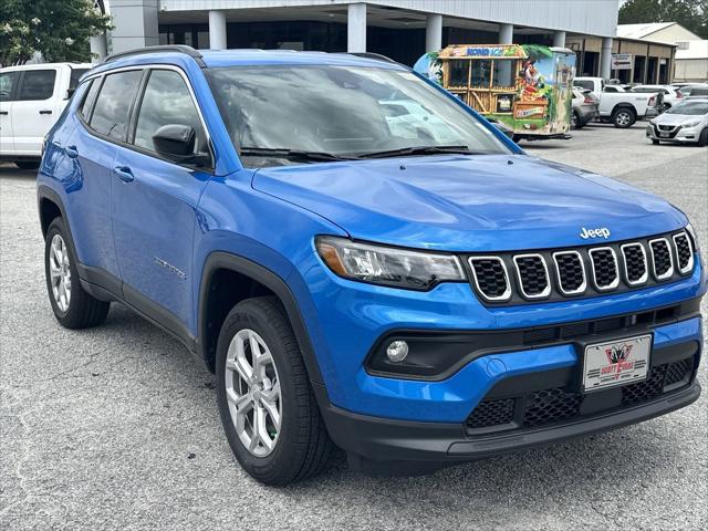 2024 Jeep Compass COMPASS LATITUDE 4X4