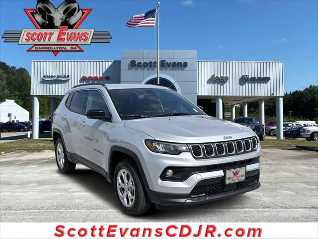 2024 Jeep Compass COMPASS LATITUDE 4X4