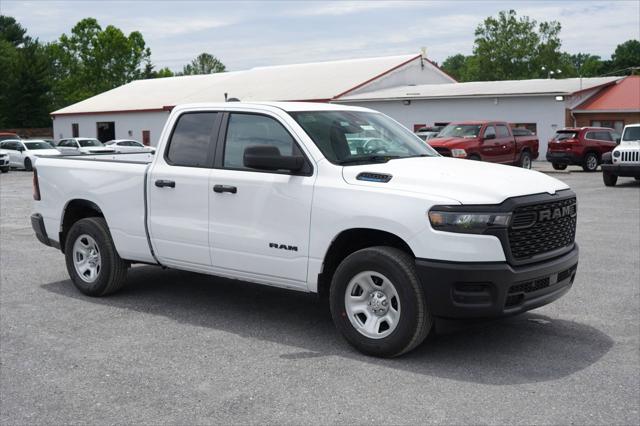 2025 RAM Ram 1500 RAM 1500 TRADESMAN QUAD CAB 4X4 64 BOX